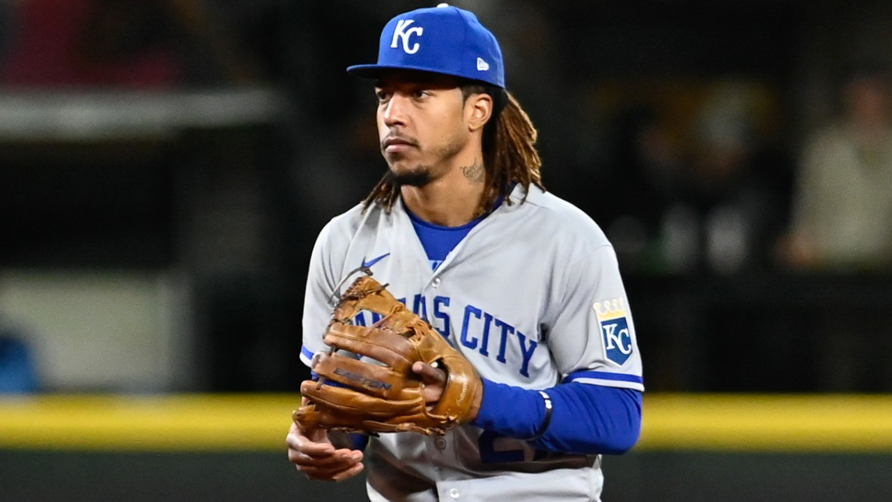 Red Sox acquire Mondesi from Royals in wake of Story's surgery