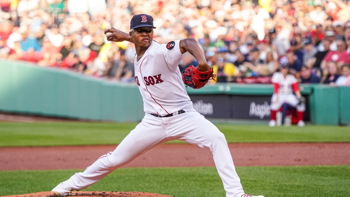 Red Sox Farm Report: Brayan Bello, top pitching prospect talks what he's  working on