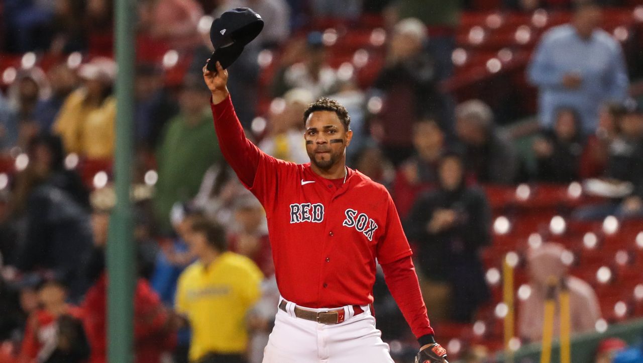 Xander Bogaerts still watches Red Sox, hopes to 'meet them in the World  Series' 