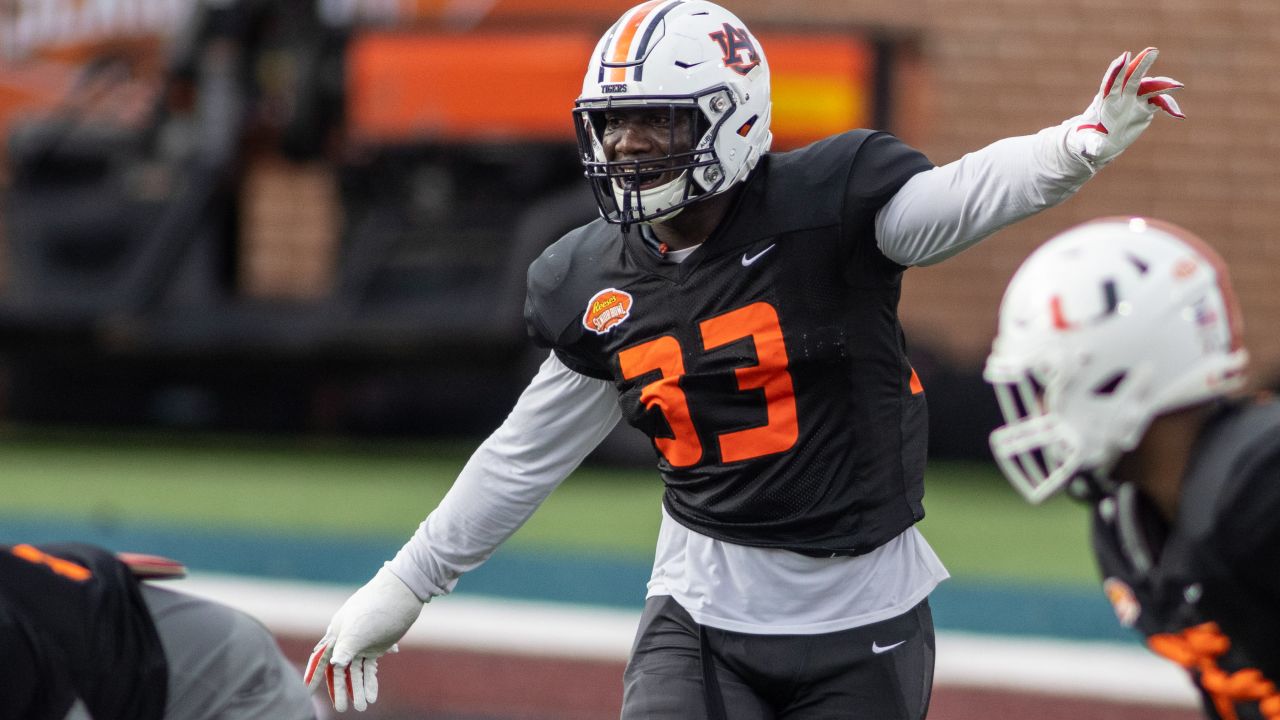 <a href="https://www.nbcsports.com/boston/patriots/prototypical-patriots-which-cornerbacks-could-team-target-2021-nfl-draft?int">CBs</a></h5>
