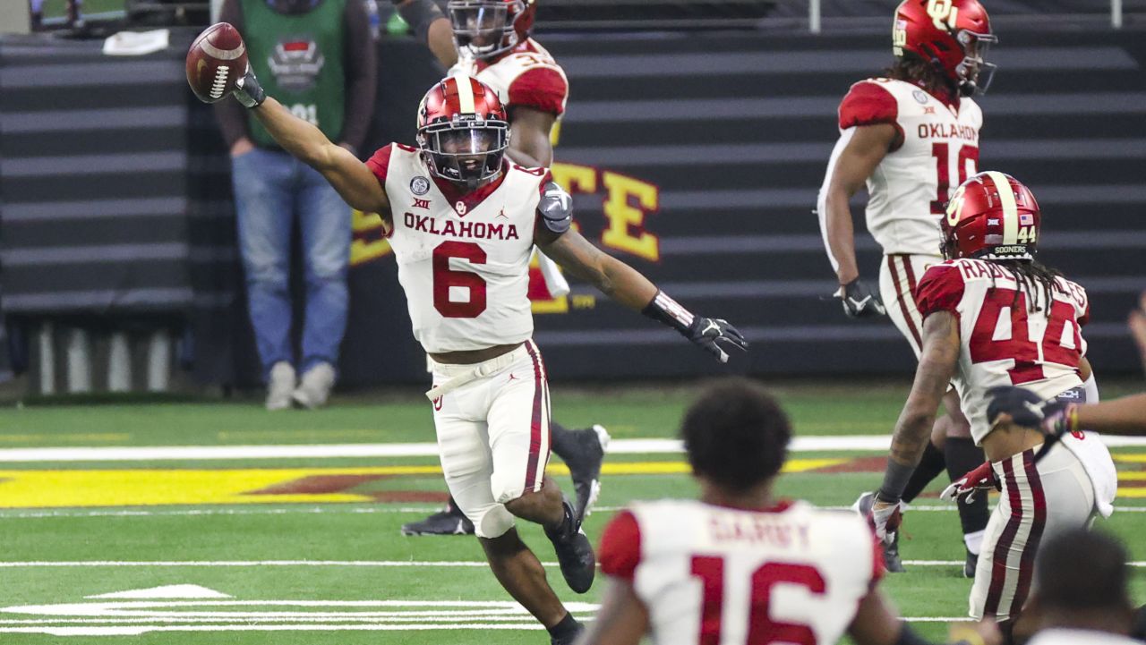 <p><strong>Height, weight:</strong> 5-foot-10, 180 pounds</p>
<p>Yet another son of a former pro (Horn is the son of receiver Joe Horn), we couldn't leave Samuel off this list. He's slightly undersized, but he can fly (4.38-second 40, 4.09-second shuttle) so he checks a number of other boxes for New England. He's also a gritty tackler and he could be a slot option for a team like the Patriots that may require a little more size to press on the outside.</p>
<p>A captain for the Seminoles, he's the kind of instinctive and tough football player Belichick often covets this time of year. </p>