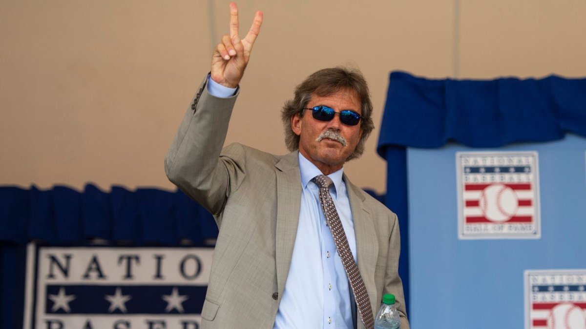 Dennis Eckersley to retire from booth a Red Sox legend