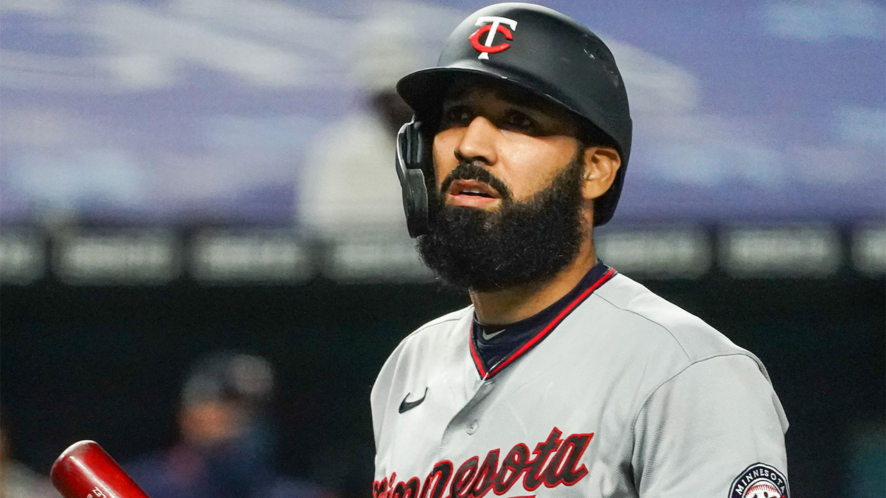 <p><strong>Age: </strong>31</p>
<p><strong>Contract:</strong> One year, $3 million (not yet official)</p>
<p>Like Hernandez, Gonzalez provides a ton of versatility as he can be played all over the field while also providing a decent bat. The former Astros and Twins utility man enjoyed his most productive season at the plate with the 2017 World Series champion Astros.</p>
<p>While we can expect Houston's sign-stealing scandal to be brought up time and time again, it's worth noting Gonzalez's numbers in '17 actually were better away than at home. That year, he hit .282 with 15 homers and 61 strikeouts at Minute Maid Park and .325 with eight homers and 38 strikeouts on the road.<br />
</p>
<h5><a data-timestamp="1613513992" href="https://www.nbcsports.com/boston/red-sox/red-sox-notes-overvaluing-andrew-benintendi-adding-marwin-gonzalez-and-weird-fact?b"><strong>Tomase: Overvaluing Benintendi, adding Gonzalez, and a weird outfield fact</strong></a></h5>