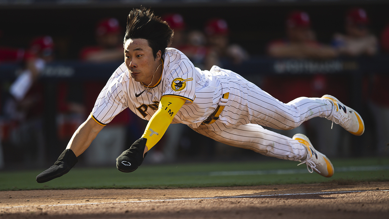 What do the Padres do with Ha-Seong Kim?
