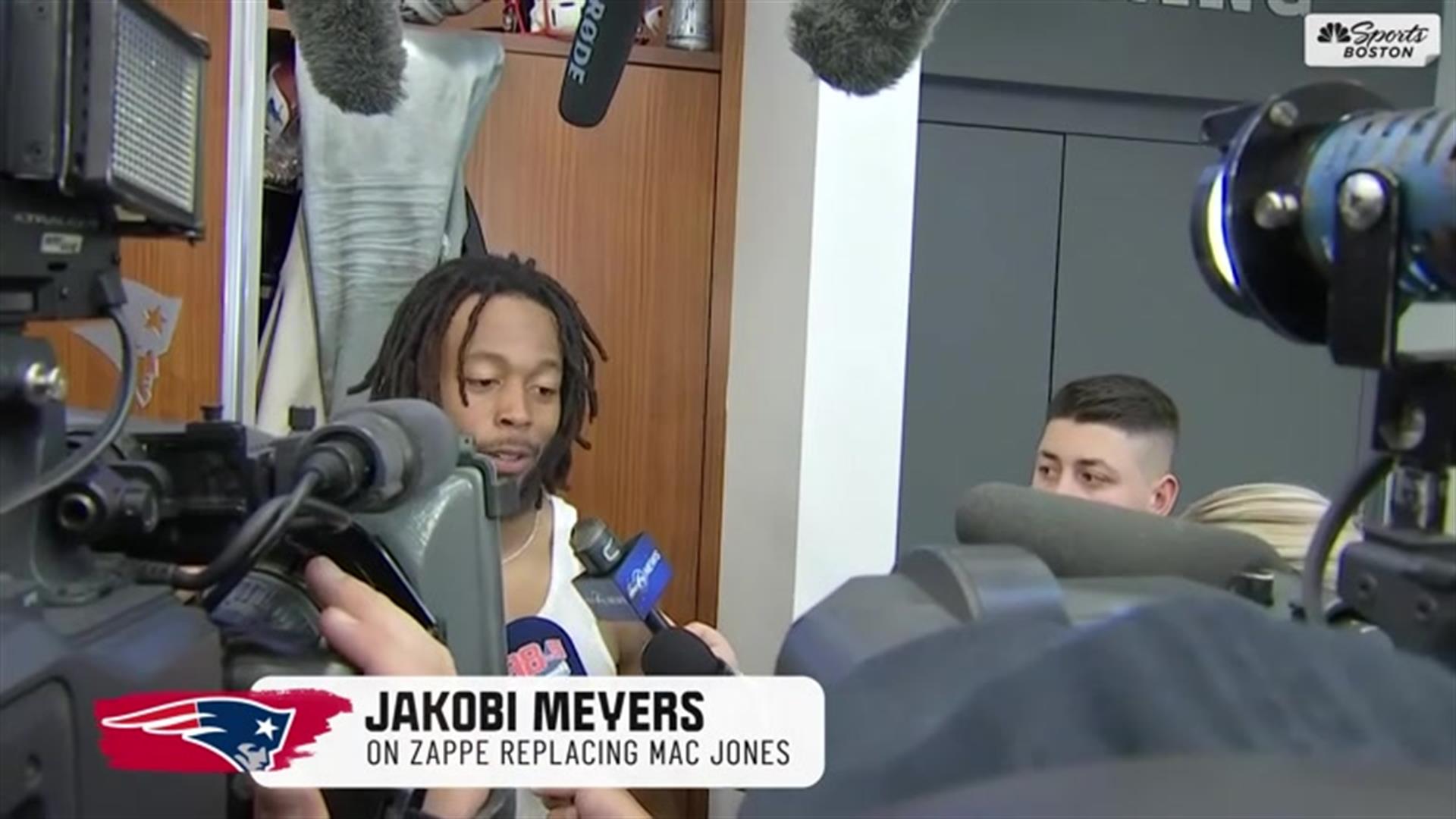 Patriots' Jakobi Meyers admits he was surprised Mac Jones was benched vs.  Bears: 'It was an ugly situation'