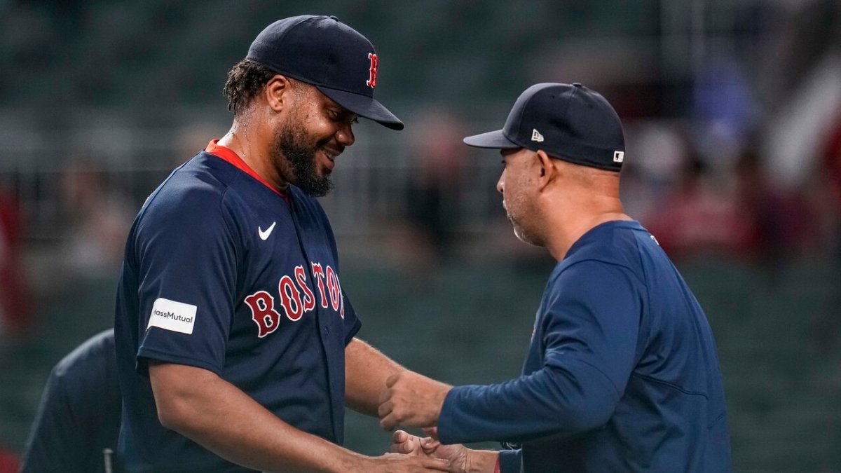 Boston Fans Won't Like Kenley Jansen's Celtics-Lakers Take