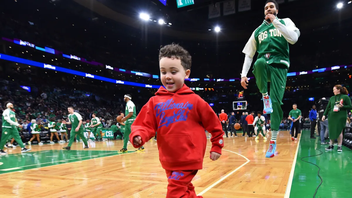 Jayson Tatum shares great video of son Deuce playing basketball in
