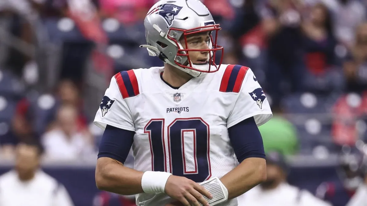 Patriots Report Card: Mac Jones, offense fall flat in Cowboys rout – NBC  Sports Boston