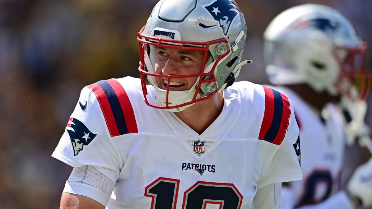 Patriots minicamp takeaways: Mac Jones steals the show