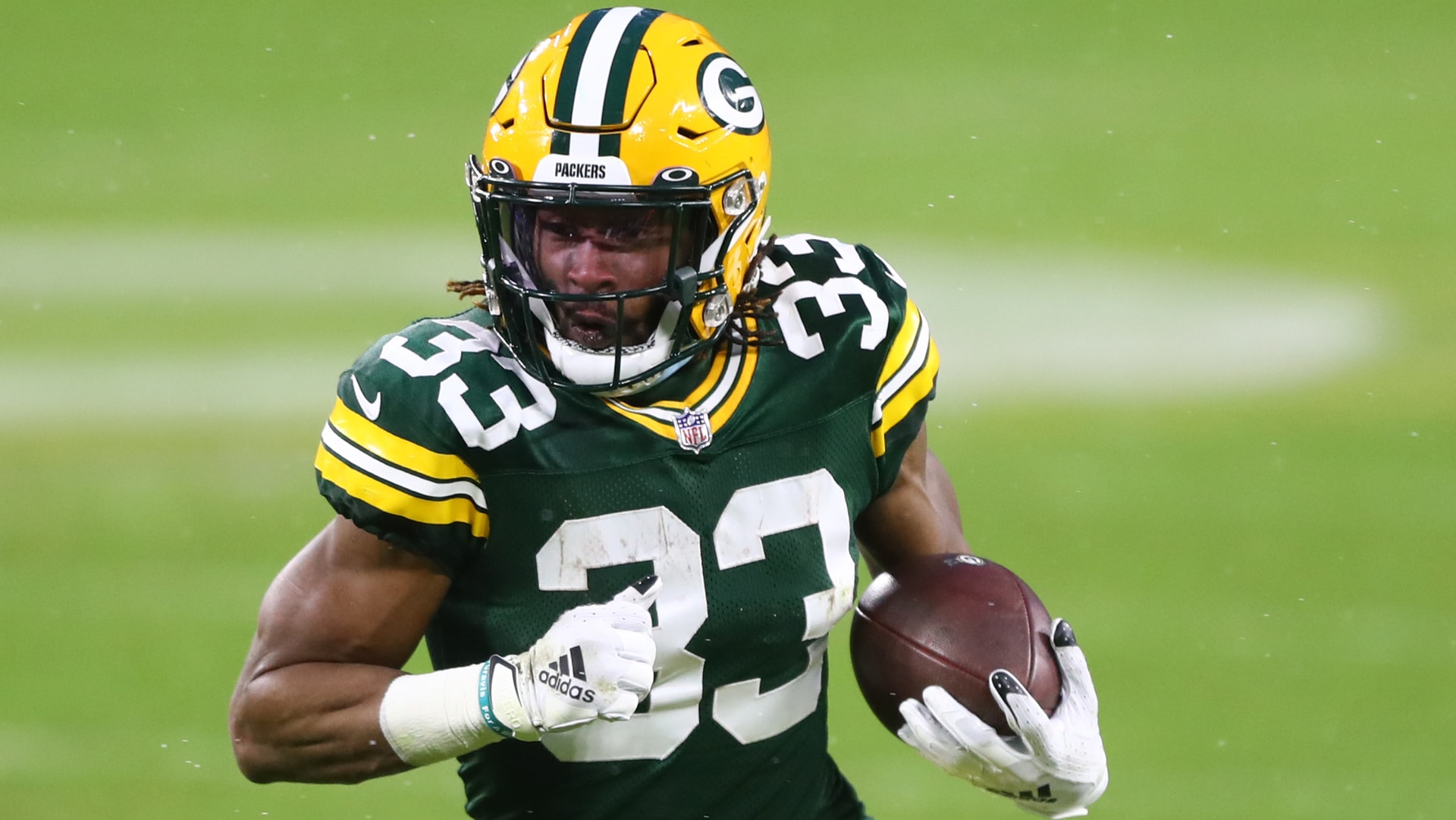 <p>Age: 26</p>
<p>2020 Stats: 201 carries, 1,104 rushing yards, nine rushing touchdowns, 47 catches, 355 receiving yards, two receiving touchdowns</p>
<p>Jones is the most complete back on the free-agent market. He's a force on the ground and has averaged 5.2 yards per carry during his career, a pace that would tie him for the sixth-highest mark in NFL history with Jim Brown. Jones is also a good pass catcher, and he has had over 1,500 scrimmage yards in consecutive seasons. If the Packers decide to move forward with A.J. Dillon as their lead back, Jones could land elsewhere and either way, he should be paid at the rate of a top-10 running back. </p>