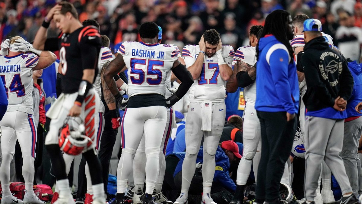 NFL not ruling out Patriots-Bills Week 18 game being postponed