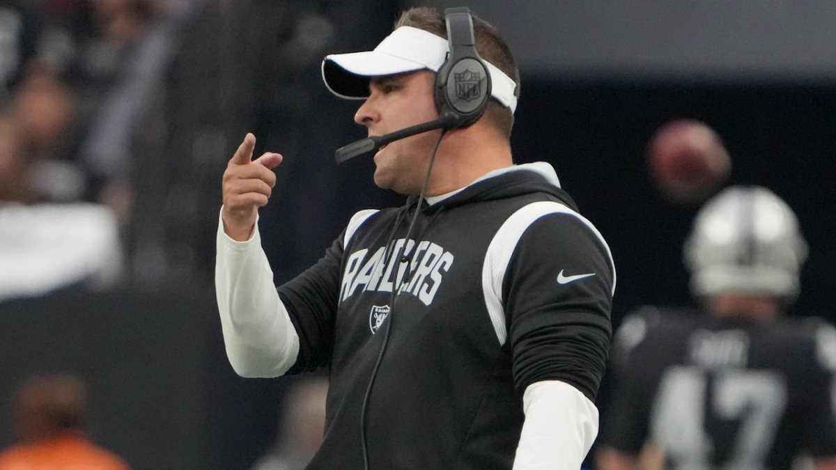 Josh McDaniels Reflects On Goal Line Play-Calling: 'Not A Good Sequence For  Me' - CBS Boston