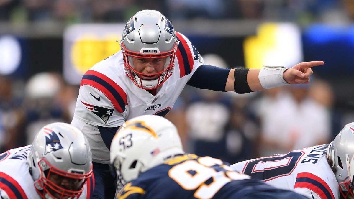 Mac Jones' play has been far from the problem for 0-2 Patriots