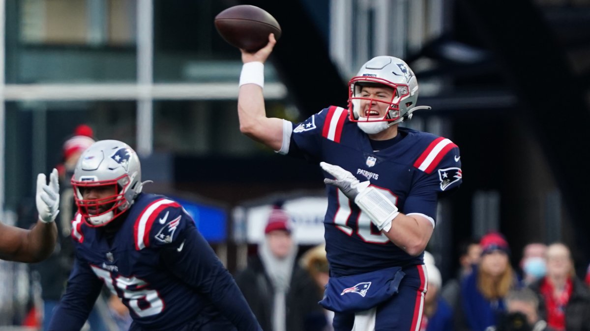 What Mac Jones wants from his Patriots teammates after 0-2 start – NBC  Sports Boston