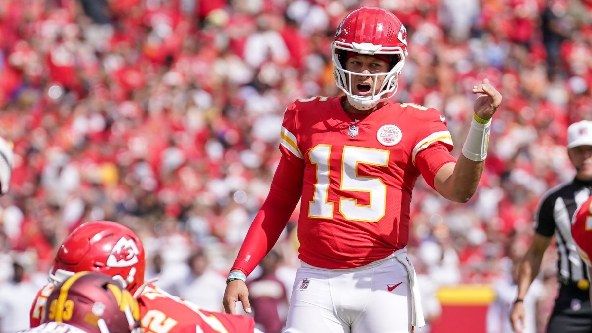 NFL Divisional Round bold predictions: Chiefs RUN wild; Jalen