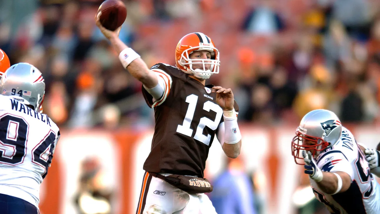 <p><strong>Patriots 42, Browns 15</strong></p>
<p>McCown's stats: 20-for-34, 277, 2 TD, 2 INT, 3 sacks (80.1 QB rating)</p>
<p>One week after Cleveland gave up 58 points, and days after head coach Butch Davis resigned, the Browns sent rookie Luke McCown up against arguably the best Patriots defense in Belichick's tenure. Sounds like a mismatch... and it was. New England led by 35 late in the third quarter before Rohan Davey replaced Tom Brady at QB.</p>