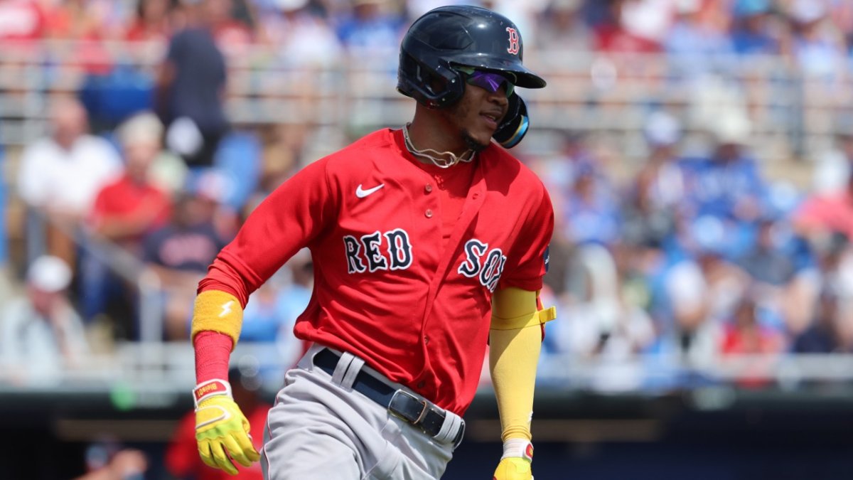 RED SOX: Top prospect Xander Bogaerts prepares for World Baseball