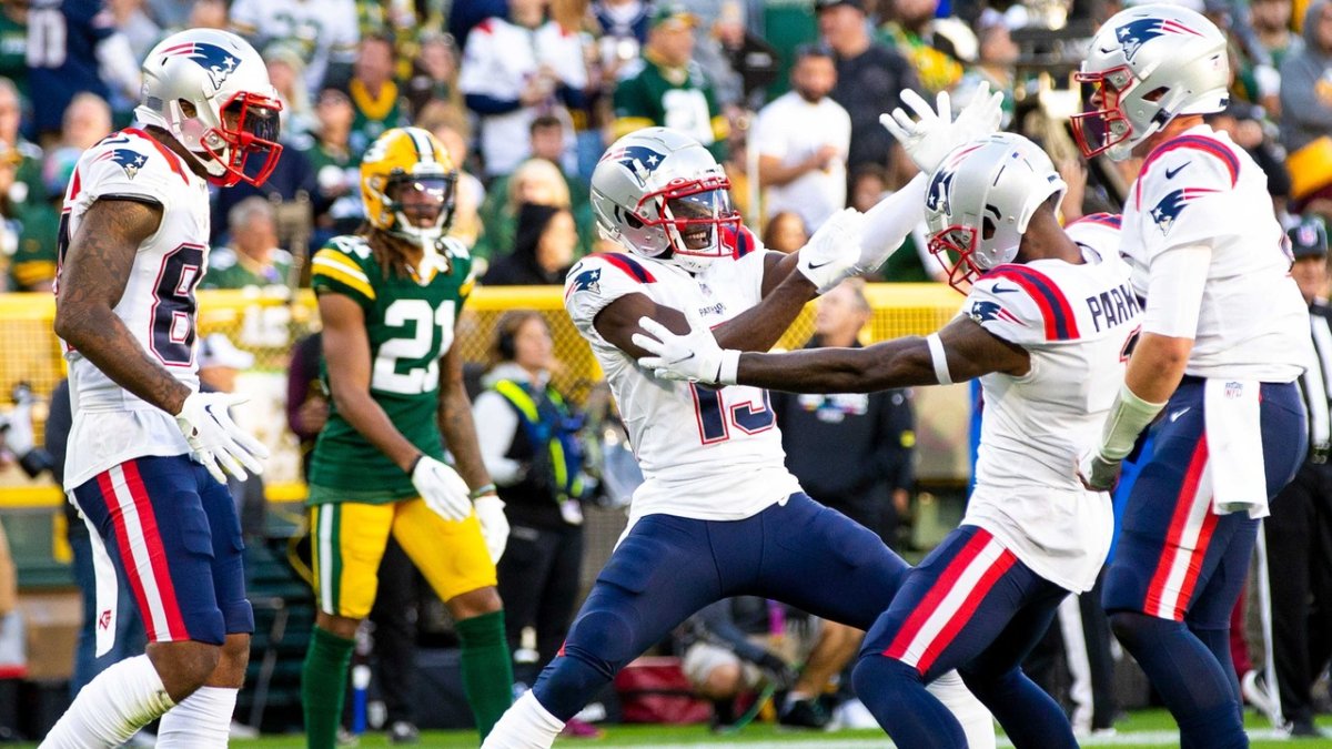 New England Patriots wide receiver Nelson Agholor (15) walks on