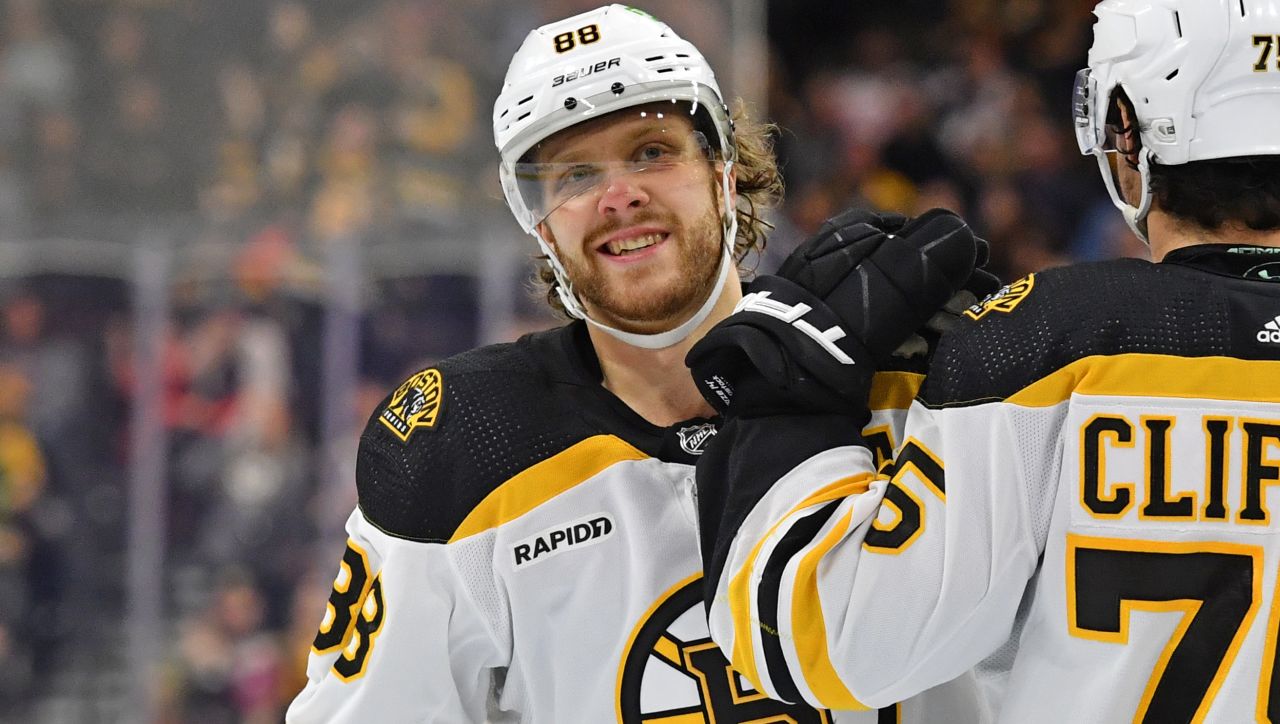 Bruins Star David Pastrnak Reaches 60-goal Mark With Hat Trick Vs ...