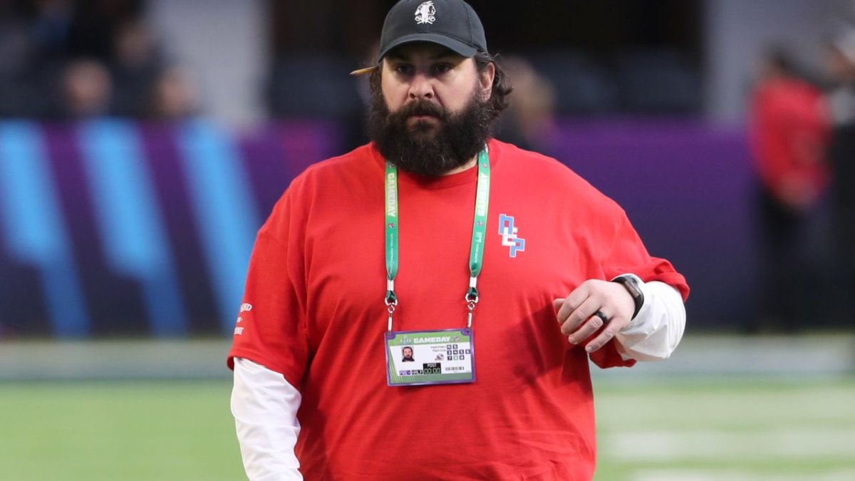 Do the Patriots need to name an actual defensive coordinator in 2022?