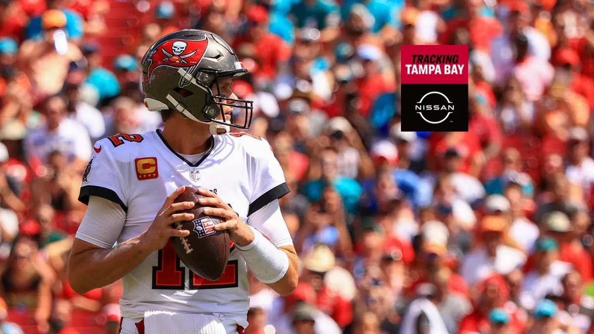 Brady's 5 TD passes account for Bucs' 45-17 win over Dolphins