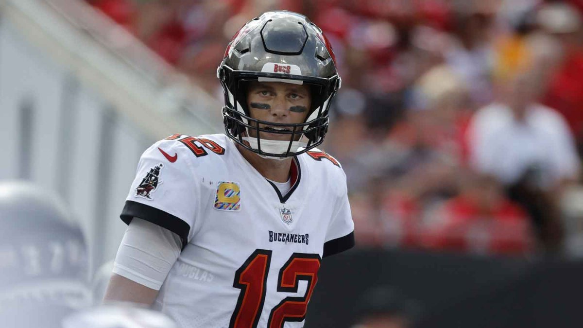 Falcons vs. Buccaneers: Another controversial call helps Tom Brady