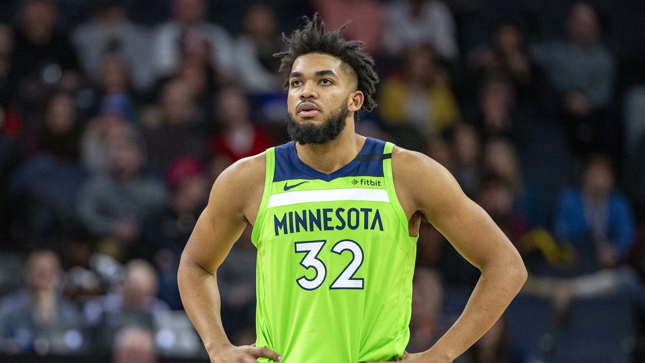 <p>It's too bad that the T-Wolves only have a .413 win percentage and four last-place finishes in Towns' five NBA seasons -- because Towns is languishing in relative obscurity in Minnesota.</p>
<p>The 25-year-old has averaged 21-plus points for four straight seasons and has added at least 10.5 rebounds per game in each of his five NBA campaigns -- good for the second-highest total of double-doubles (260) since he entered the league.</p>
<p><em>Honorable Mention: D'Angelo Russell, Lakers (#2); Kristaps Porzingis, Knicks (#4); Myles Turner, Pacers (#11); Devin Booker, Suns (#13)</em></p>