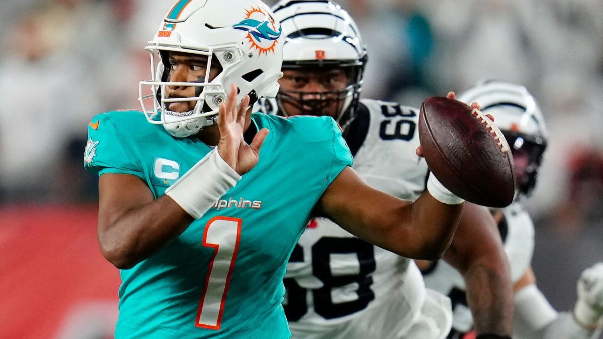 Tua Tagovailoa testing out new helmet designed specifically to protect  quarterbacks - NBC Sports