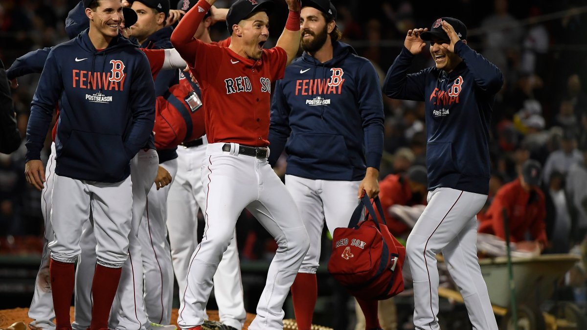 Boston Red Sox 2018 Holiday Uniforms : r/redsox
