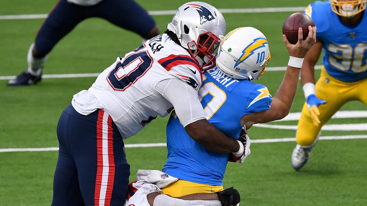 <p><strong>Patriots 45, Chargers 0</strong></p>
<p>Herbert's stats: 26-for-53, 209 yards, 2 INT, 3 sacks (43.7 QB rating)</p>
<p>Justin Herbert is cruising toward winning the NFL Offensive Rookie of the Year award, but there's one big stinker on his résumé: a 45-point shellacking against the Patriots, his only game this season without a touchdown pass -- and his only game where he completed less than 50 percent of his passes.</p>
