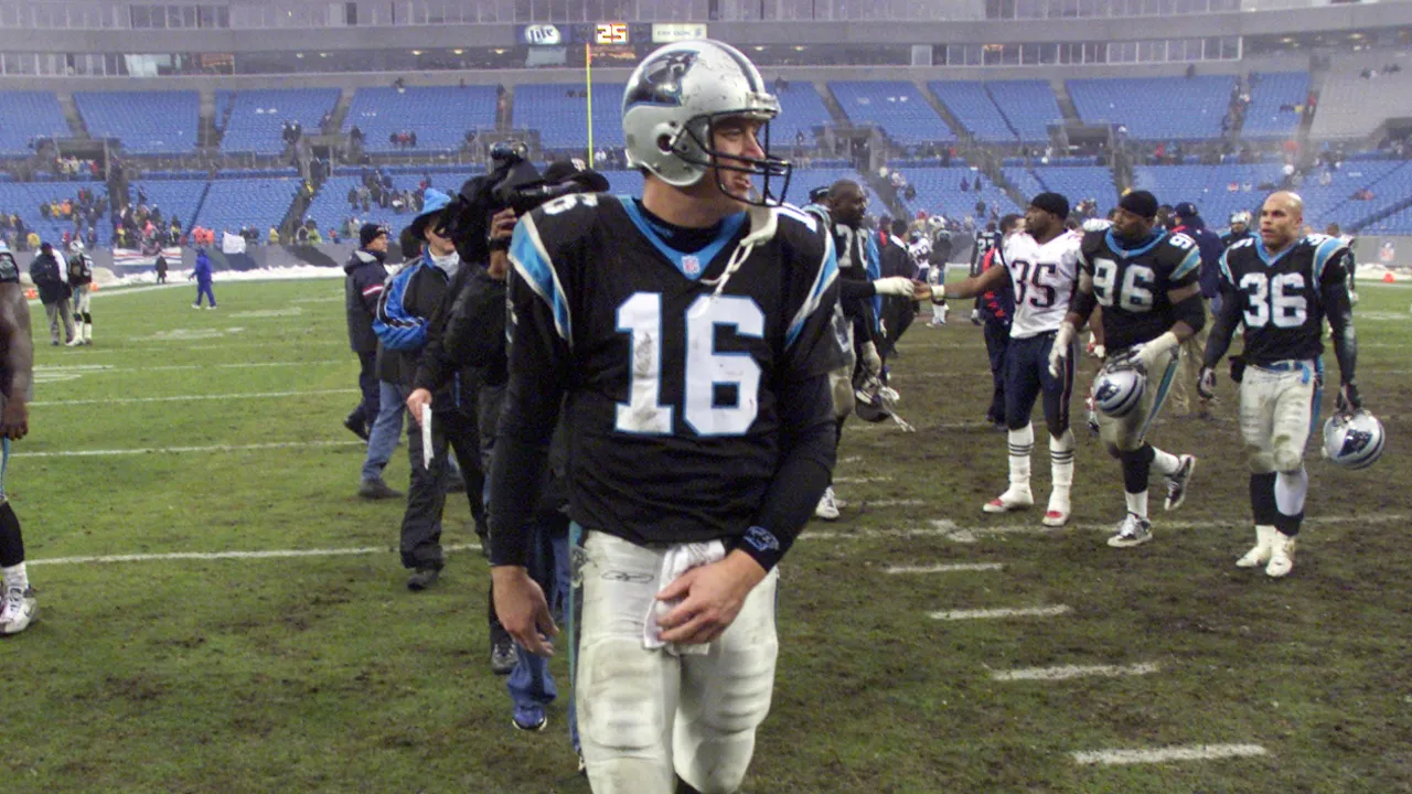 <p><strong>Patriots 38, Panthers 6</strong></p>
<p>Weinke's stats: 15-for-36, 144 yards, 3 INT, 2 sacks (18.8 QB rating)</p>
<p>Yikes. Weinke had an utterly forgettable end to his rookie season, accounting for four turnovers -- three interceptions, including pick-sixes from Ty Law and Otis Smith, plus a fumble -- in this Week 17 blowout as the Panthers went 0-for-6 in the red zone and had six turnovers against a Patriots team that would win its first Super Bowl four weeks later.</p>