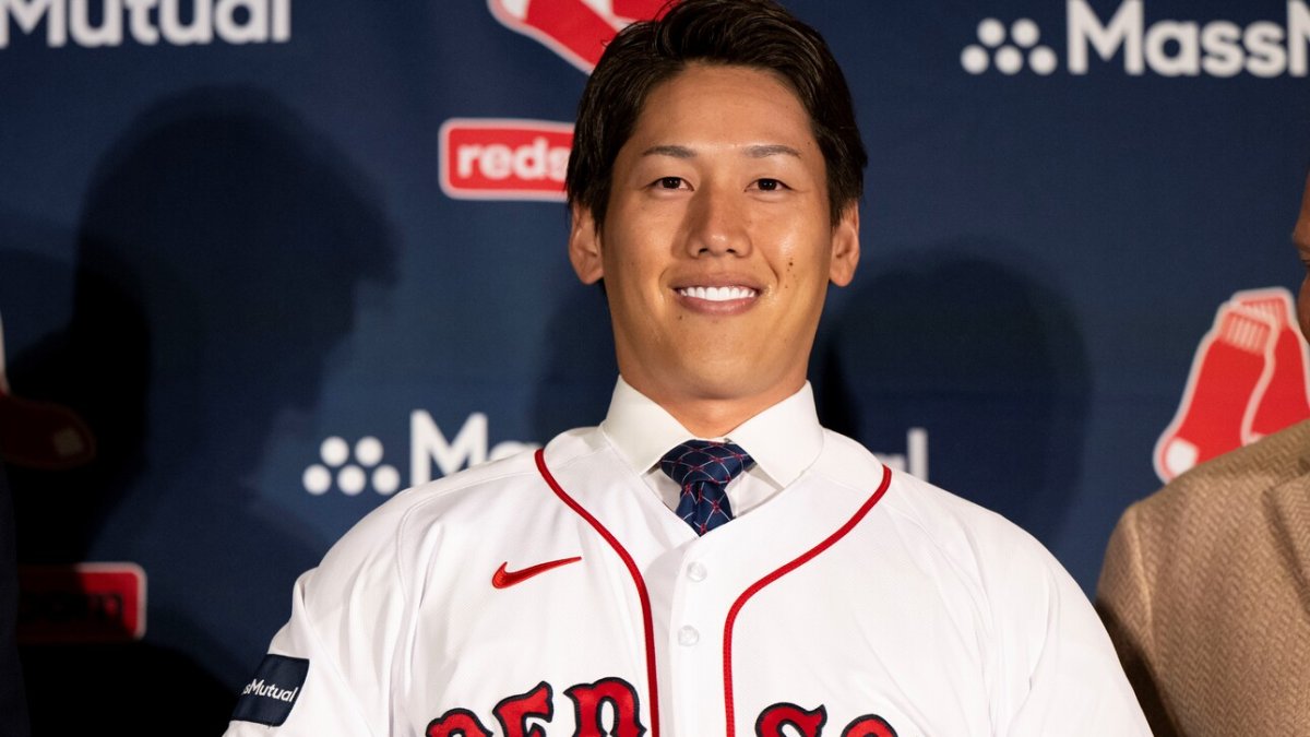 Masataka Yoshida has wholesome moment at introductory Red Sox press  conference – NBC Sports Boston