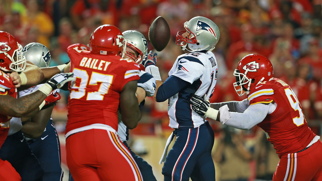 How Tom Brady fared against 49ers in Buccaneers' Week 14 blowout loss – NBC  Sports Boston