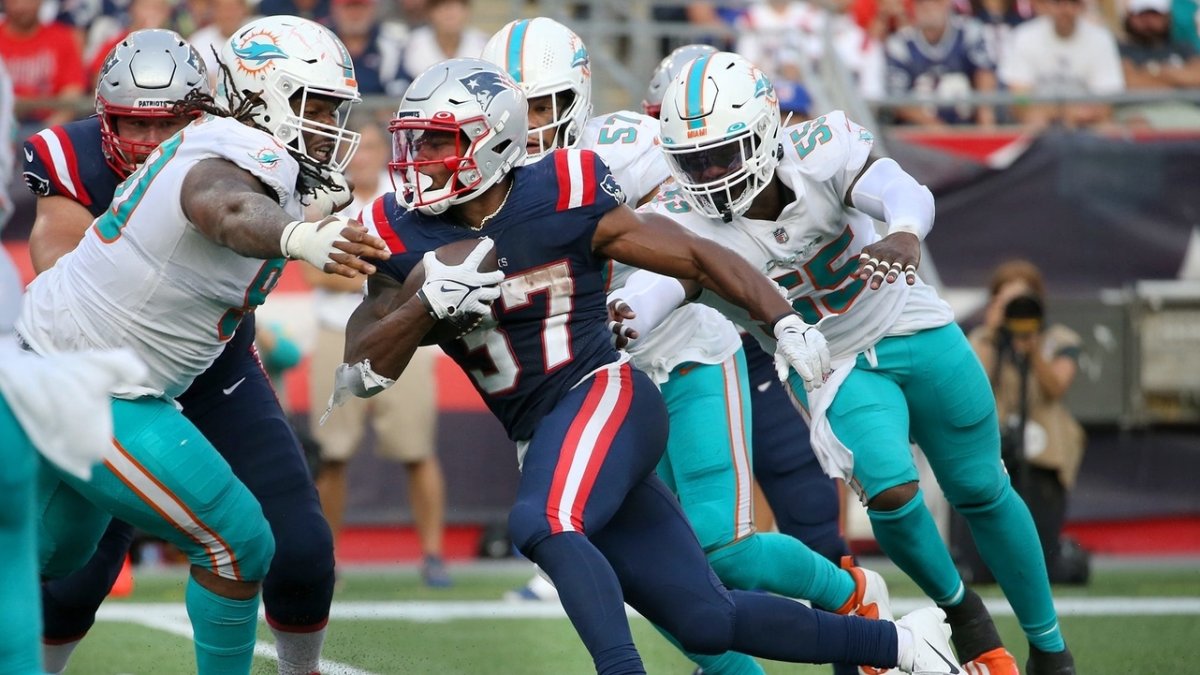 Patriots RB Damien Harris on fumble vs. Dolphins: 'In the past