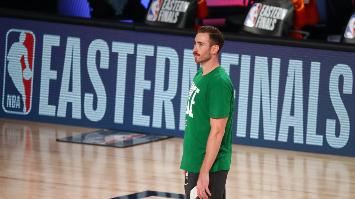 Celtics' Gordon Hayward Leaves NBA Bubble After Ankle Injury