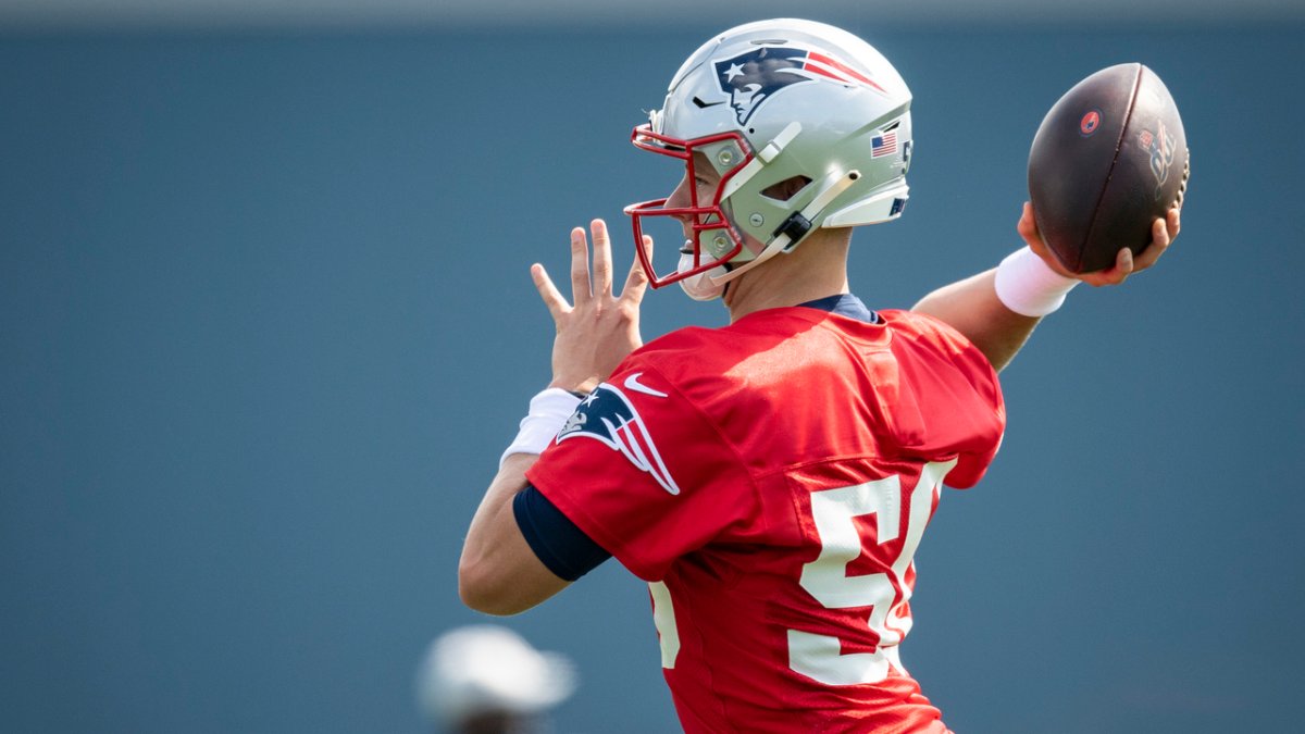 Patriots training camp Day 2: Cam Newton pulls away late with best passing  period of camp