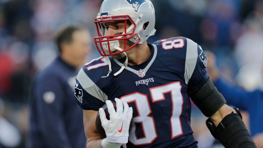 New England Patriots tight end Rob Gronkowski warms up before an NFL divisional playoff football game against the Kansas City Chiefs, Saturday, Jan. 16, 2016, in Foxborough, Mass. (AP Photo/Charles Krupa)