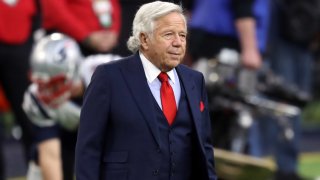 Feb 4, 2018; Minneapolis, MN, USA; New England Patriots owner Robert Kraft walks onto the field prior to Super Bowl LII against the Philadelphia Eagles at U.S. Bank Stadium. Mandatory Credit: Brace Hemmelgarn-USA TODAY Sports