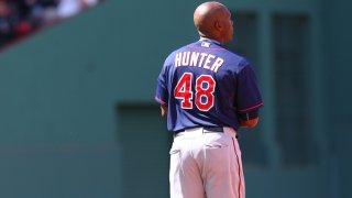 BOSTON, MA – JUNE 3: Torii Hunter #48 of the Minnesota Twins heads to right field after he made an out with two men on base in the sixth inning during the first game of a doubleheader at Fenway Park on June 3, 2015 in Boston, Massachusetts. (Photo by Jim Rogash/Getty Images)