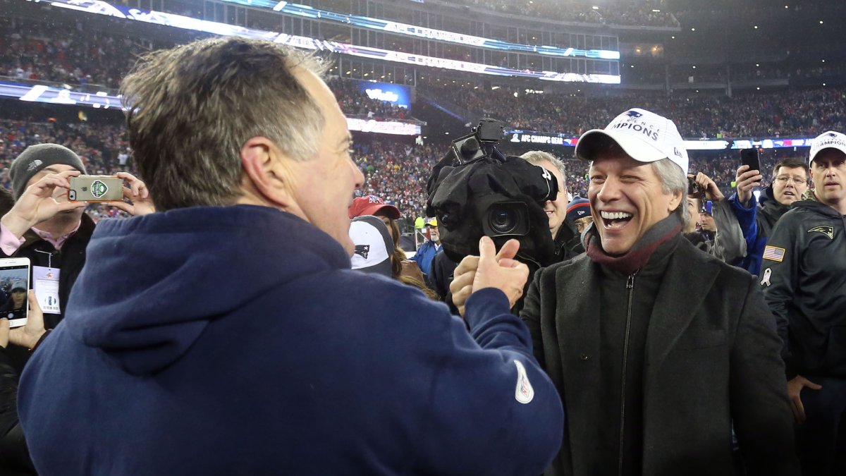 Host of celeb Patriots fans including Ben Affleck and Matt Damon