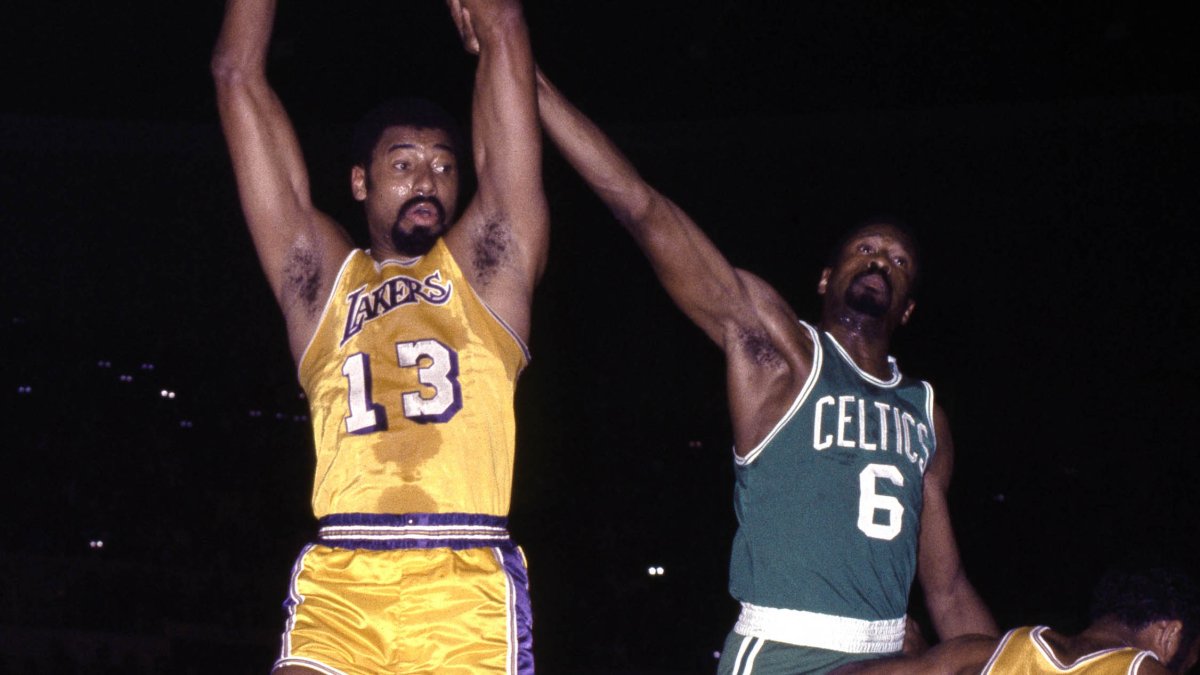 Celtics legend Bill Russell once jumped OVER a defender to score