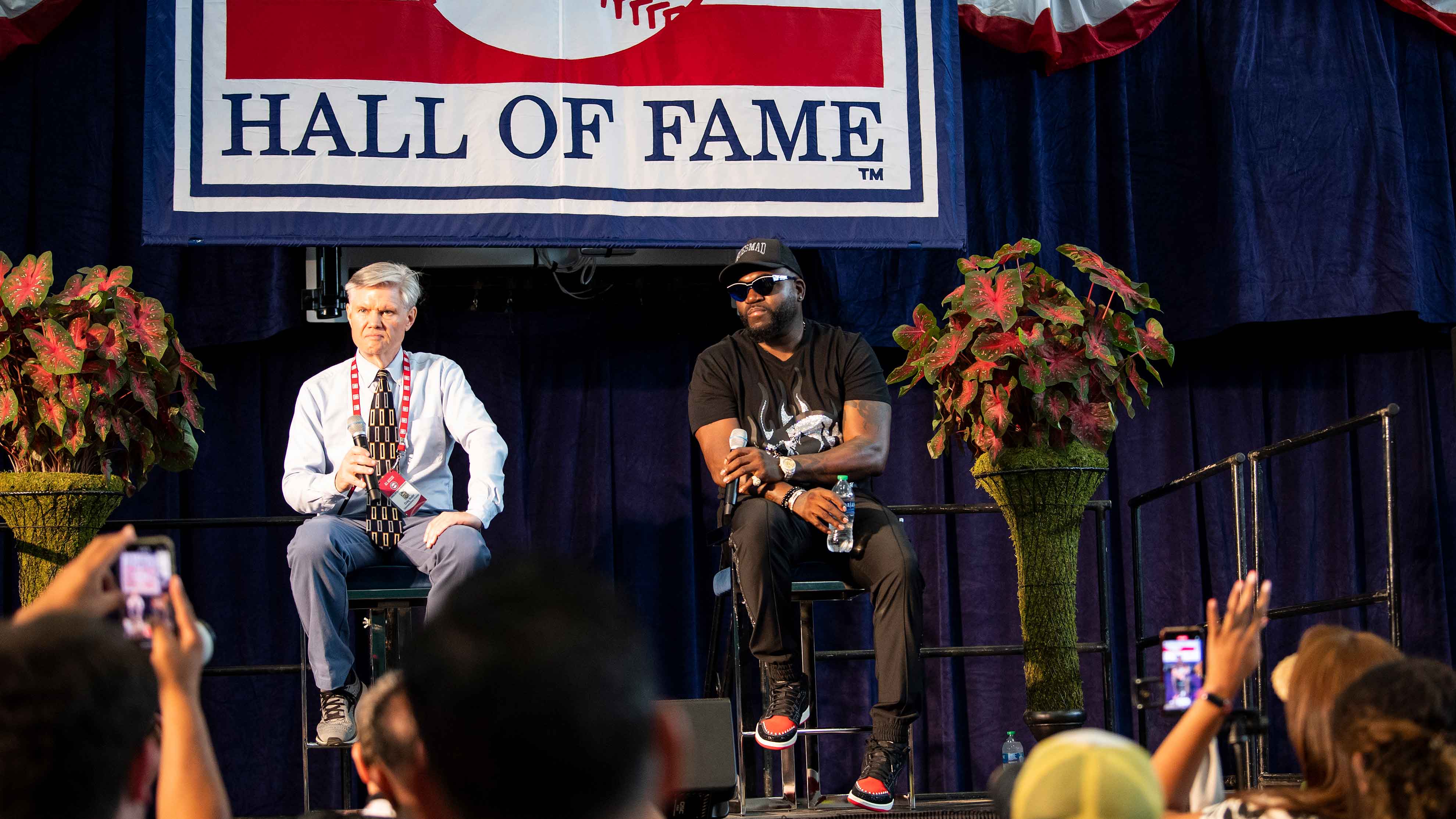 David Ortiz and Buck O'Neil Headline Hall of Fame Class of 2022 - The New  York Times