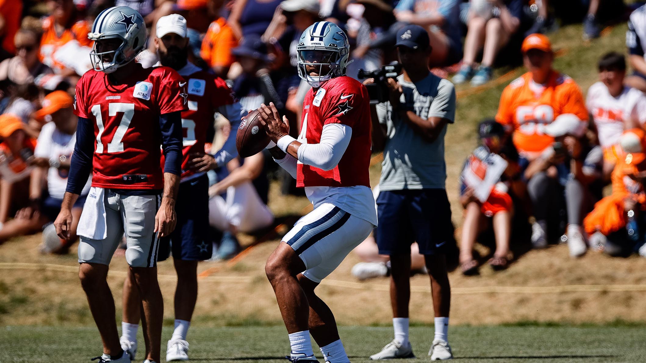 Two Fights Break Out During First Open Jets' Training Camp Practice, per  Report 