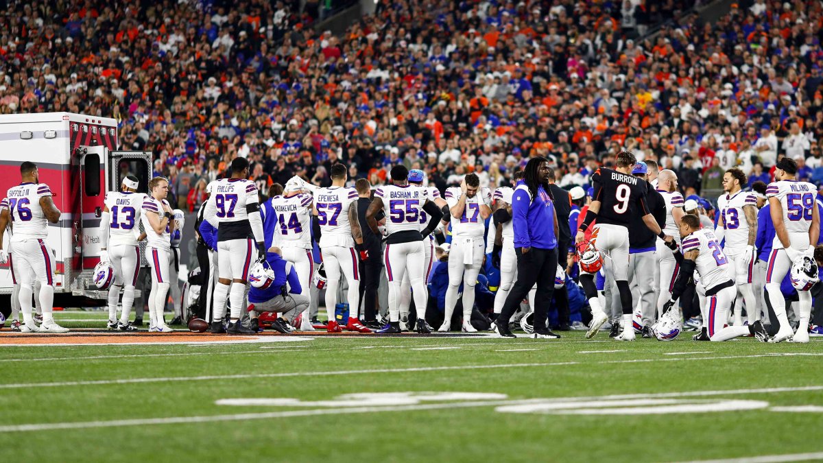 NFL Announces Bills/Bengals Game Won't Resume This Week; Week 18