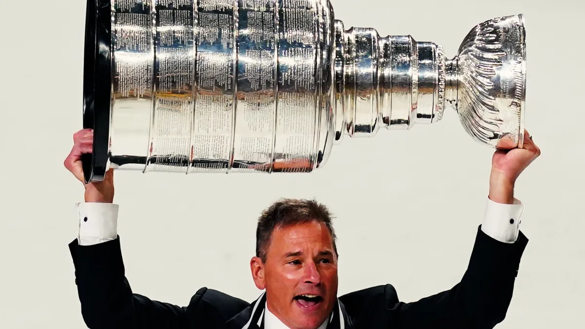 Beantown Rundown: Bruce Cassidy winning Stanley Cup in first season with  Golden Knights isn't a good look for Bruins
