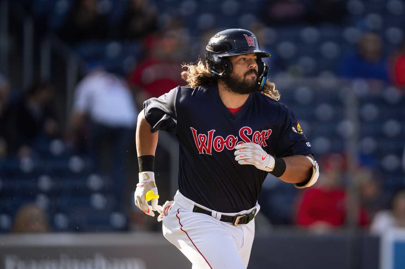 Red Sox Notebook: Jorge 'Aquaman' Alfaro back in Boston on major league  contract