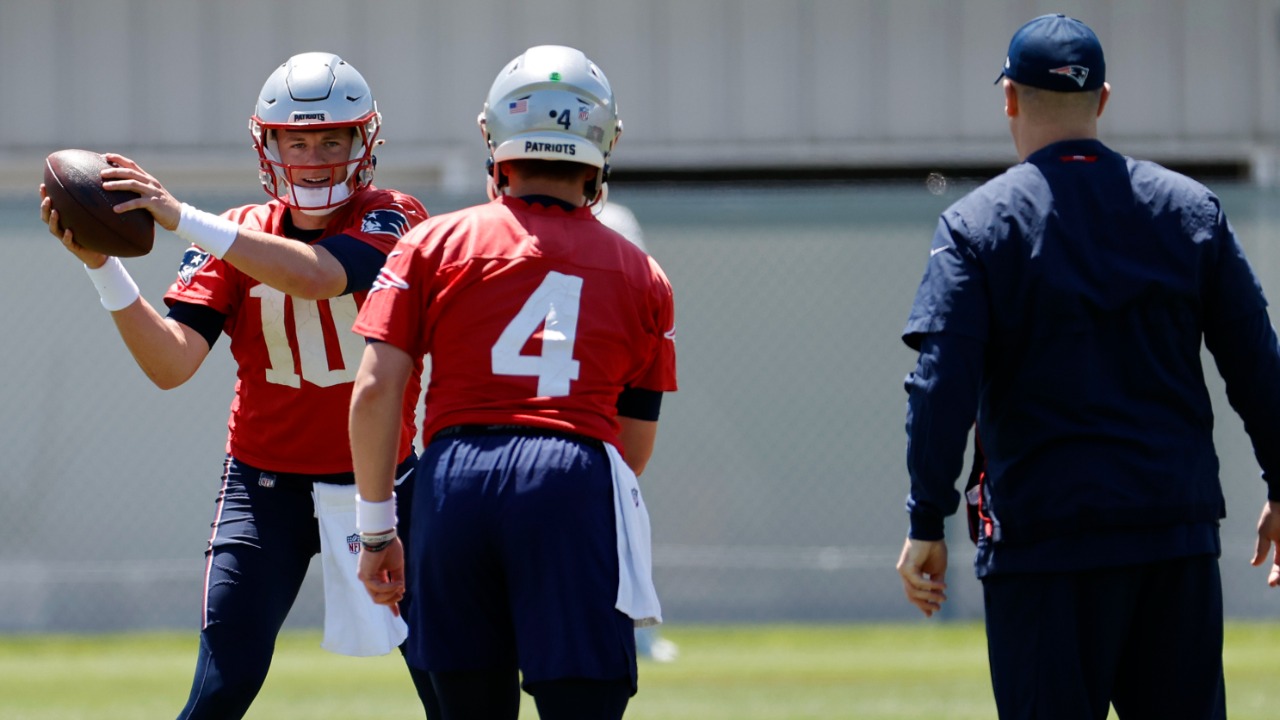 What the Patriots' OTAs mishap means for Mac Jones and the offense