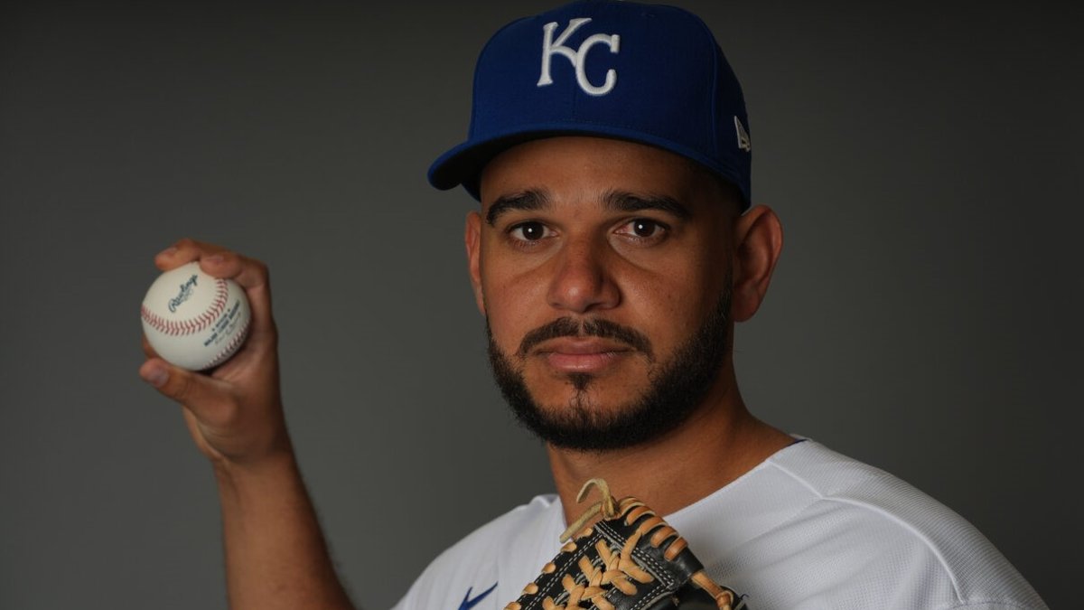 Dodgers: Kyle Barraclough is the Perfect Reliever Trade Target