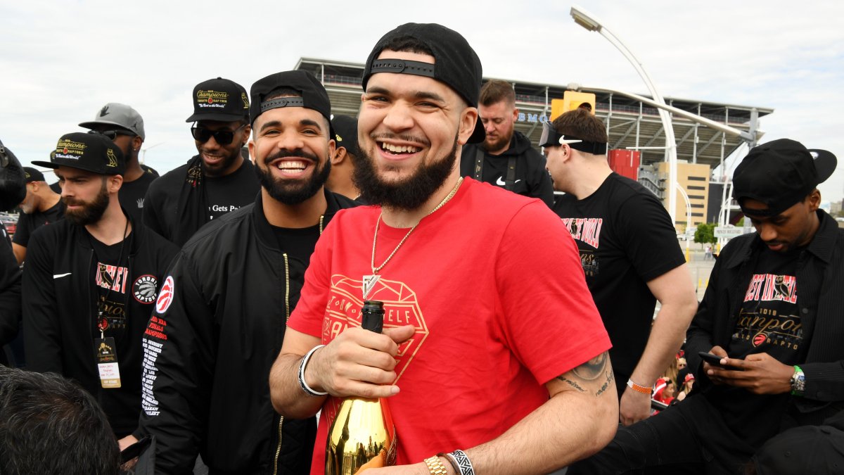 Drake trolls 'look-alike' Fred VanVleet on Toronto Raptors farewell post