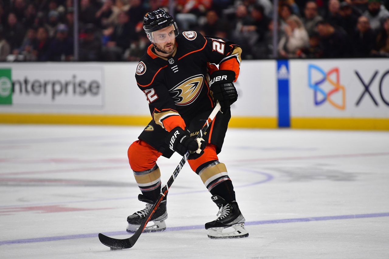 Ducks Sign Curran to Two-Year Contract